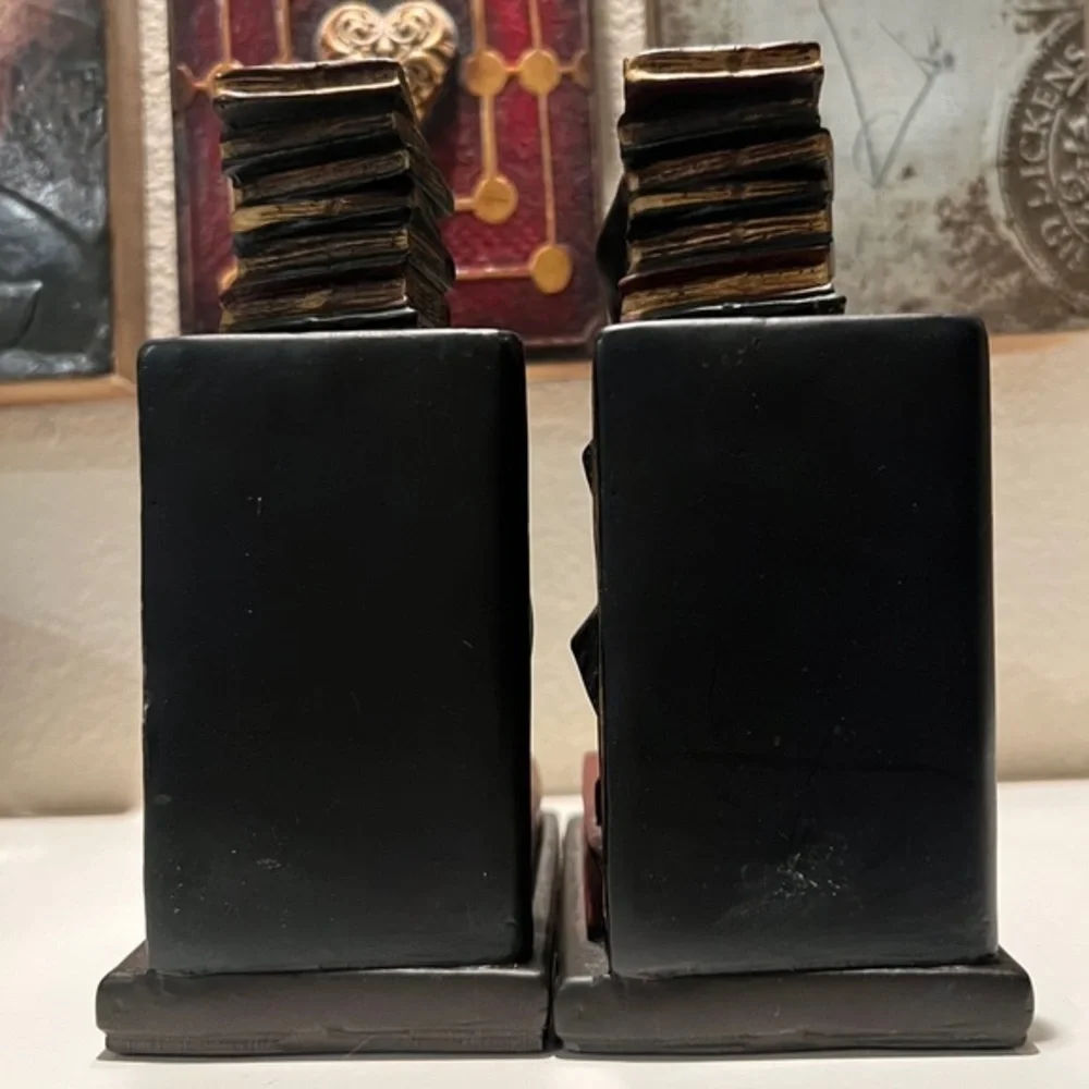 Bookends‎ Stacking Librarian Juggling Books Cast Resin